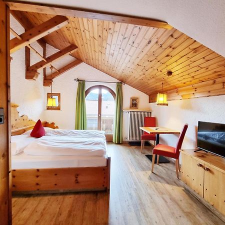Ferienhaus Goldenes Landl ミッテンヴァルト エクステリア 写真