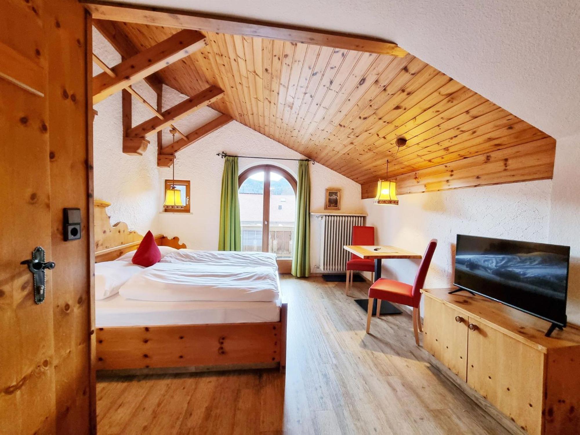 Ferienhaus Goldenes Landl ミッテンヴァルト エクステリア 写真